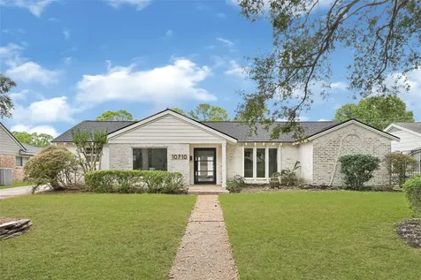 10710 Candlewood Drive Houston TX 77042