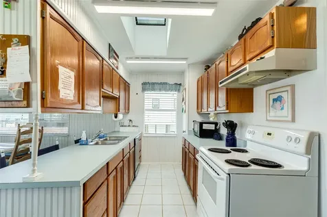 22807 Camino Street Galveston TX 77554