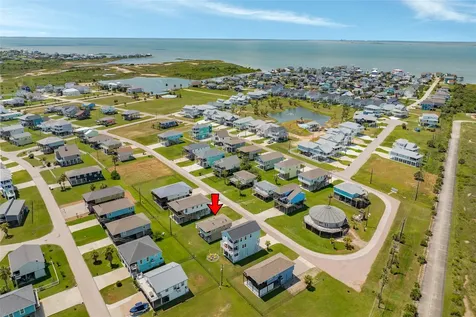 22807 Camino Street Galveston TX 77554