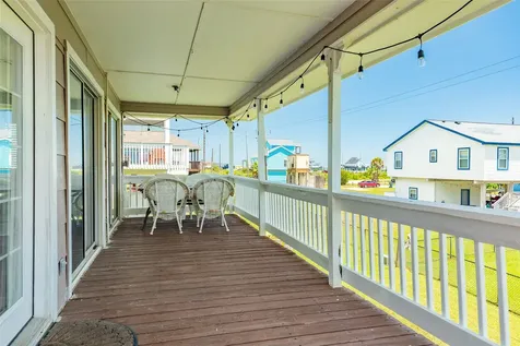 22807 Camino Street Galveston TX 77554