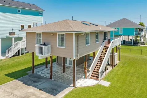 22807 Camino Street Galveston TX 77554