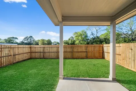 408 W Marlin Street Willis TX 77378