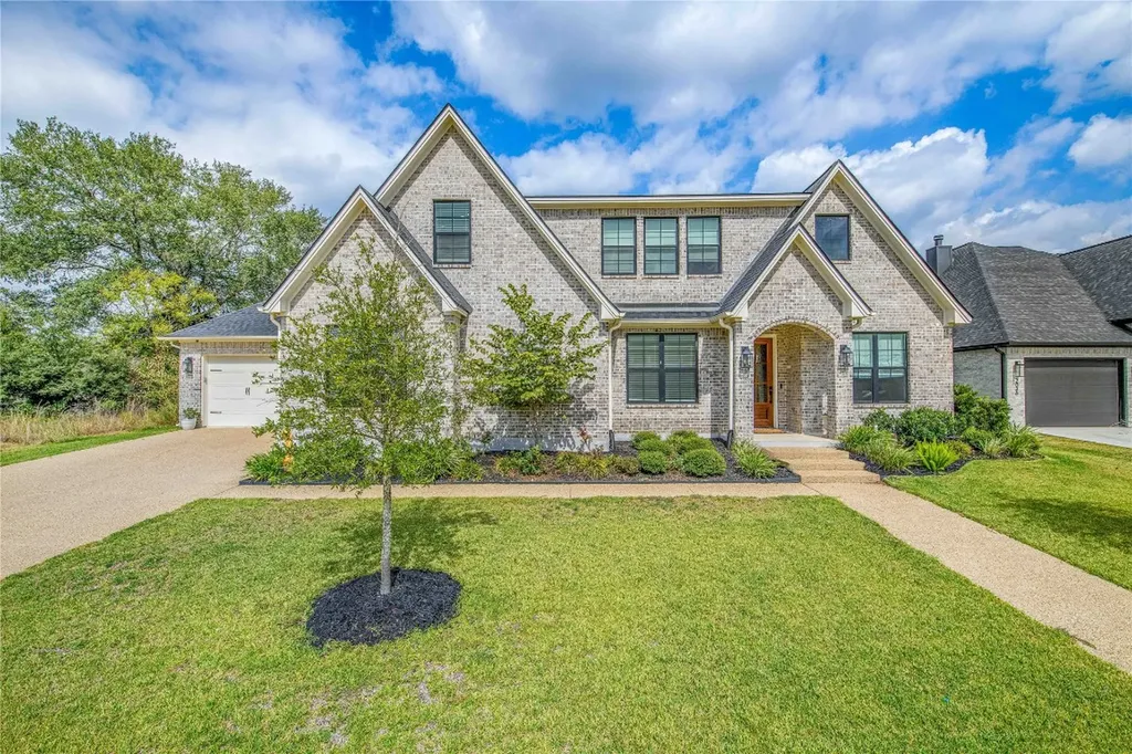 2038 Pebble Bend Drive College Station TX 77845