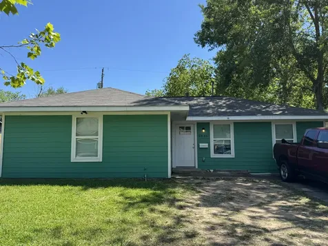 5846 Westover Street Houston TX 77033