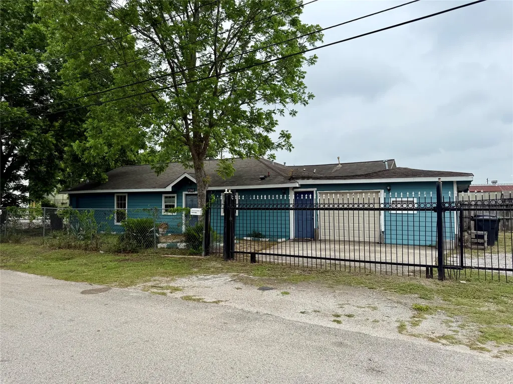5829 Goforth Street Houston TX 77021