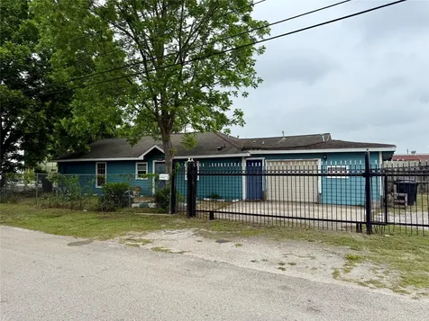 5829 Goforth Street Houston TX 77021