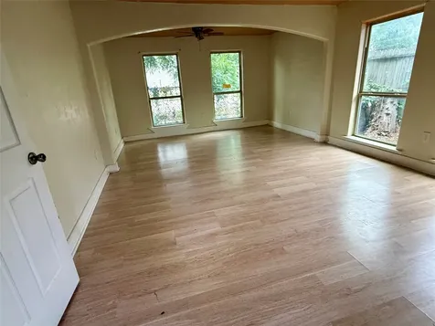 5829 Goforth Street Houston TX 77021