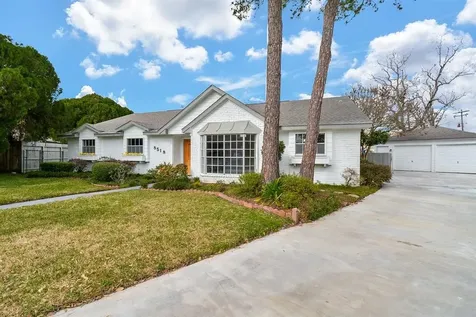 8518 Braesview Lane Houston TX 77071