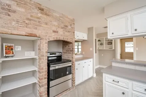 8518 Braesview Lane Houston TX 77071