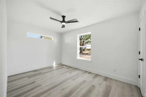 1503 Cavalcade Street 1-2 Houston TX 77009