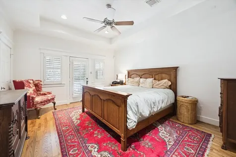 409 W 21st Street Houston TX 77008