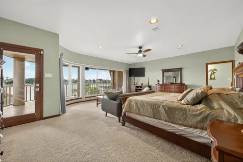 1623 Lake Arbor Drive El Lago TX 77586