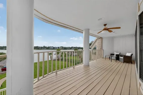 1623 Lake Arbor Drive El Lago TX 77586