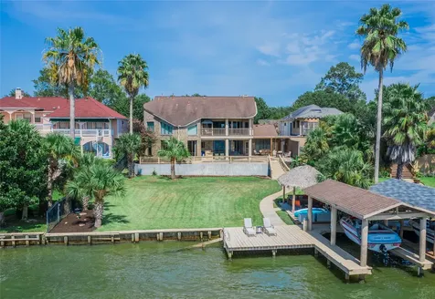 1623 Lake Arbor Drive El Lago TX 77586