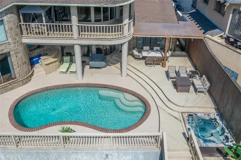 1623 Lake Arbor Drive El Lago TX 77586