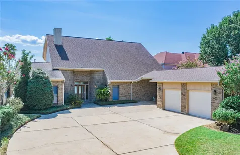 1623 Lake Arbor Drive El Lago TX 77586
