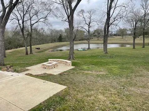 2944 Old Highway 36 Road Bellville TX 77418