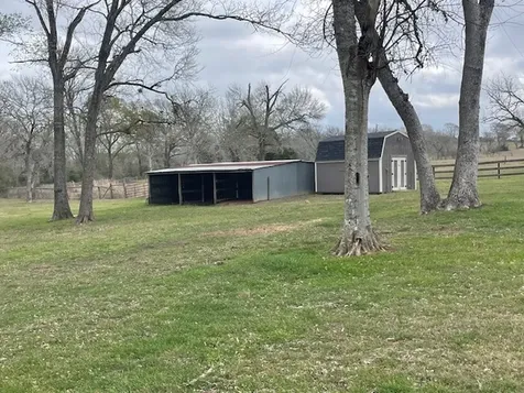 2944 Old Highway 36 Road Bellville TX 77418