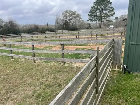 2944 Old Highway 36 Road Bellville TX 77418