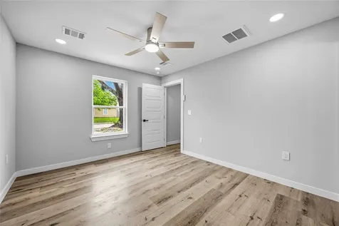 120 Alastair Drive Pasadena TX 77506