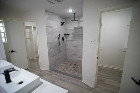 10710 Sandy Shoals Drive Houston TX 77071