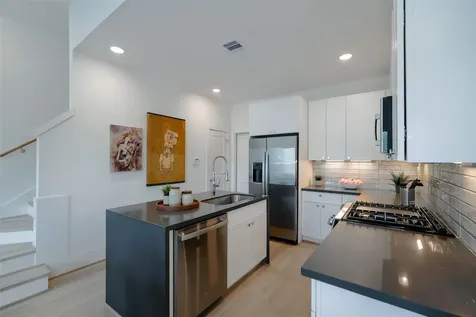 862 Paul Quinn Street Unit B Houston TX 77091