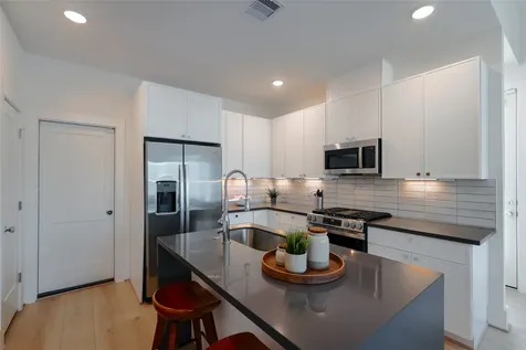 862 Paul Quinn Street Unit B Houston TX 77091
