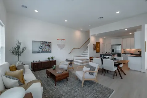 862 Paul Quinn Street Unit B Houston TX 77091