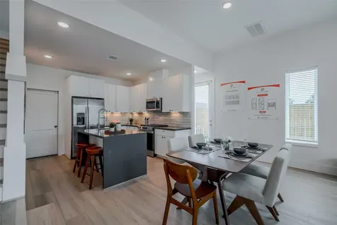 862 Paul Quinn Street Unit B Houston TX 77091