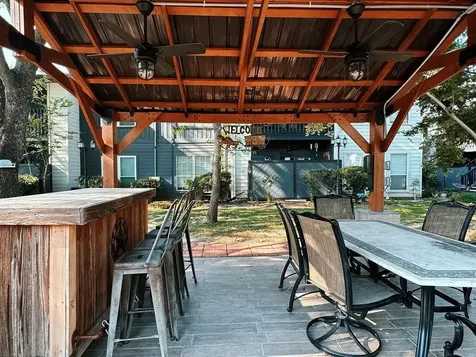 9009 Richmond Avenue 405 Houston TX 77063