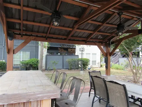 9009 Richmond Avenue 405 Houston TX 77063