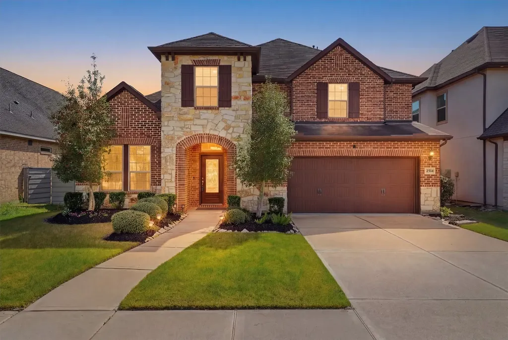 2514 Deerwood Heights Lane Manvel TX 77578