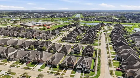2514 Deerwood Heights Lane Manvel TX 77578