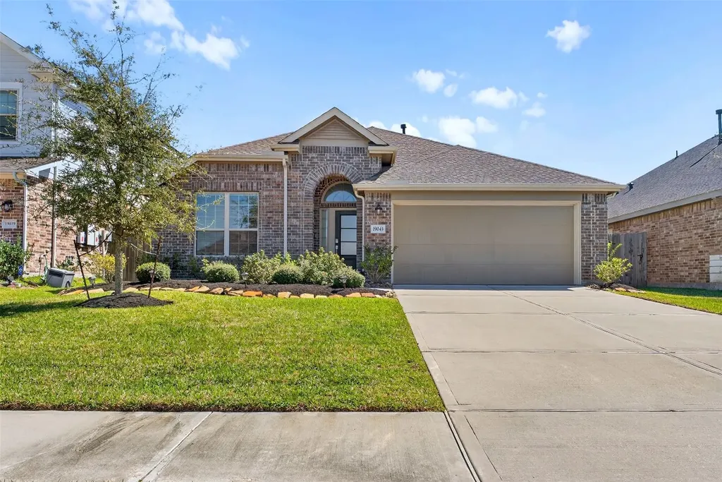 19043 Pinewood Grove Trail New Caney TX 77357
