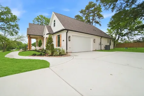 23951 Landrum Village Montgomery TX 77316