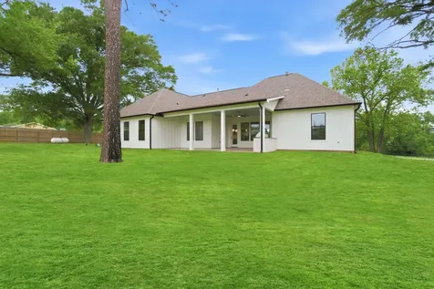 23951 Landrum Village Montgomery TX 77316