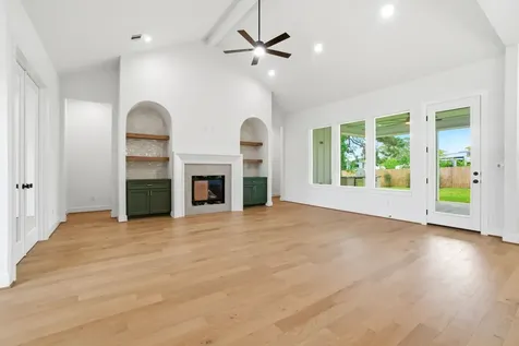 23951 Landrum Village Montgomery TX 77316