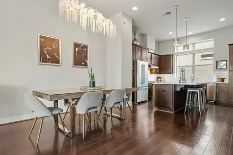 4413 Eli Street Houston TX 77007