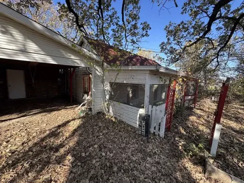 108 N Branch Street Bells TX 75414