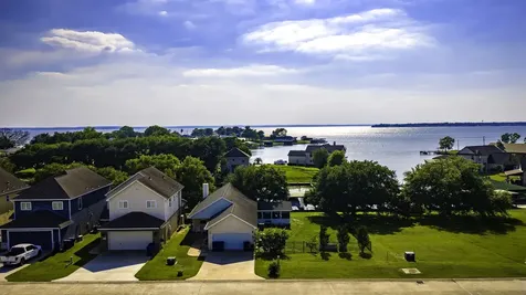 185 Bayview Lane Livingston TX 77351