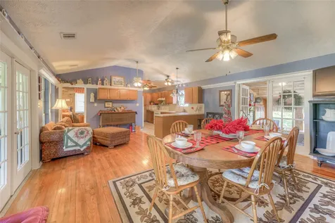 300 L Green Road Cleveland TX 77328