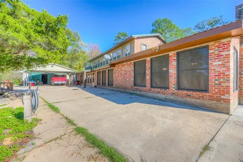 300 L Green Road Cleveland TX 77328