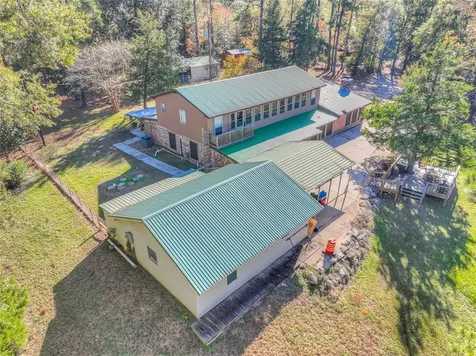 300 L Green Road Cleveland TX 77328