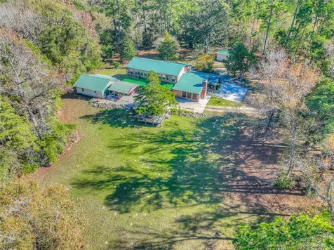 300 L Green Road Cleveland TX 77328
