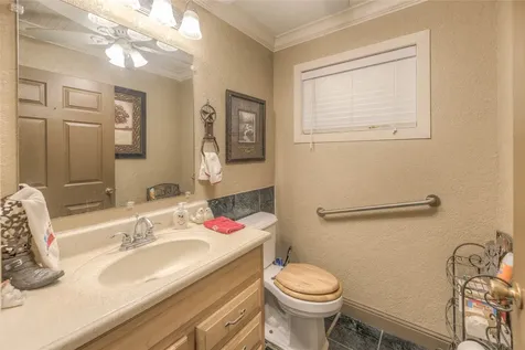 300 L Green Road Cleveland TX 77328