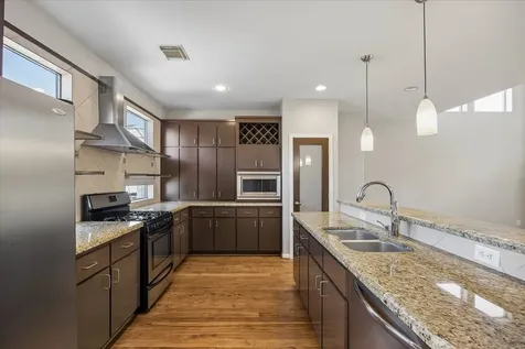 3022 Caroline Street Houston TX 77004