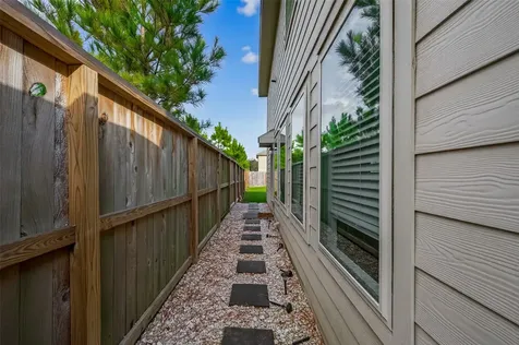 1307 Vincente Court Conroe TX 77301