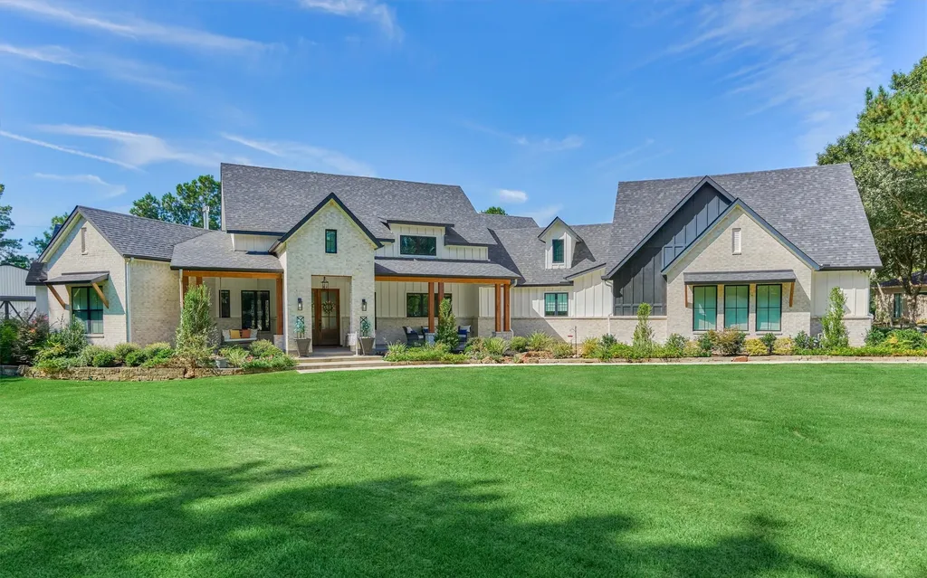 1010 Towering Oaks Street Magnolia TX 77355