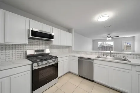 1911 Adobe Stone Drive Humble TX 77396