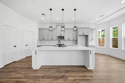 1106 Paul Quinn Street B Houston TX 77091